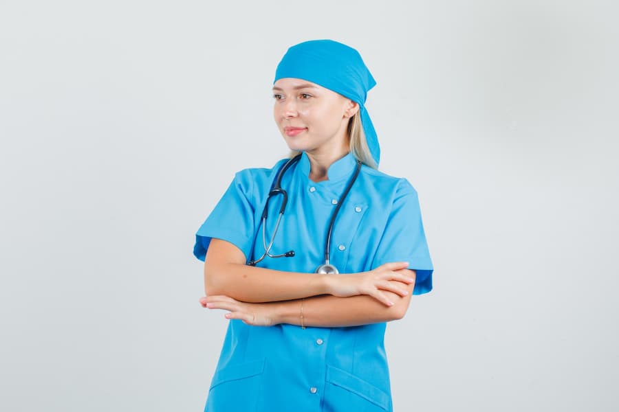 Medical Scrubs for Women: Fit, Comfort and Function Tips 41 Medical Scrubs for Women
